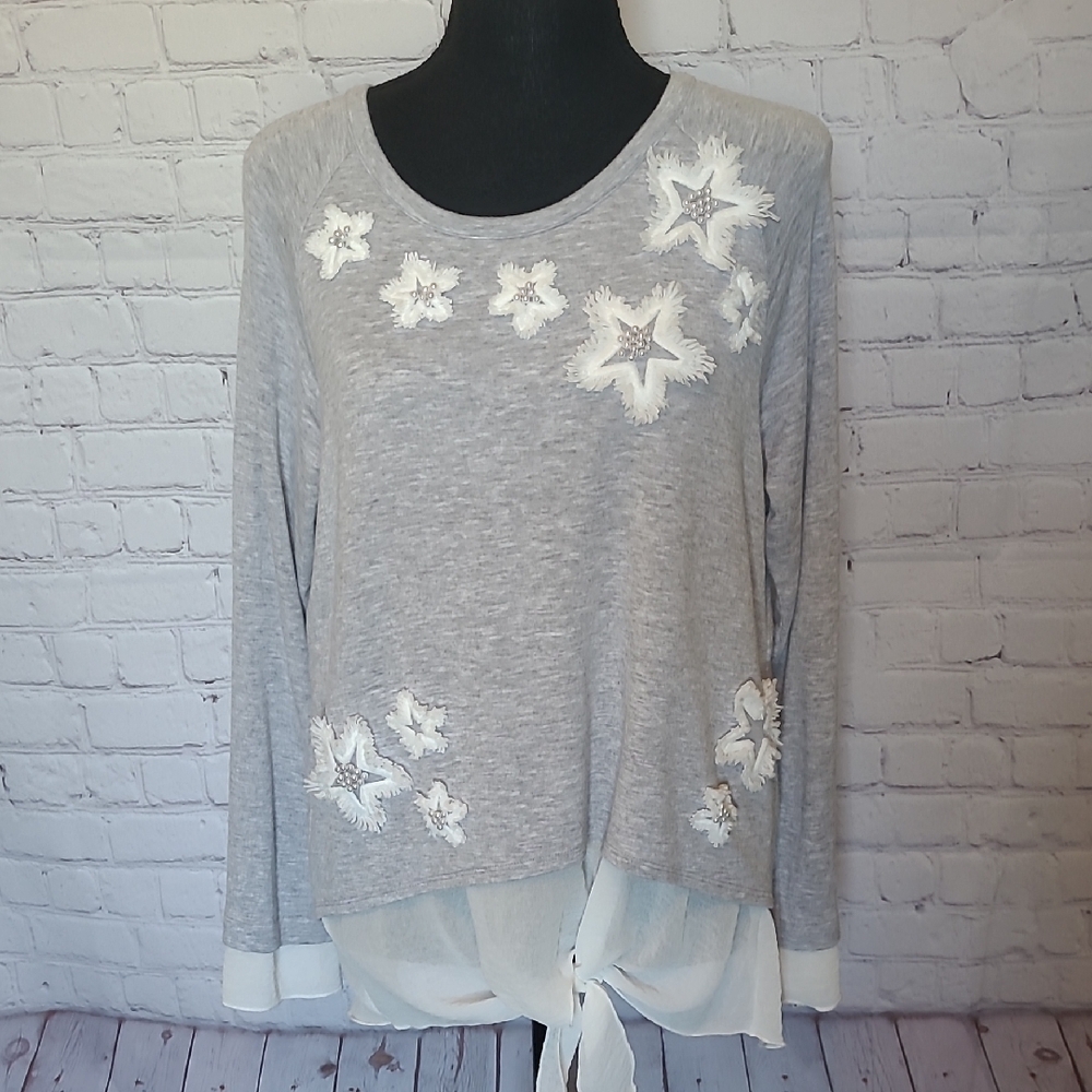 Cha Cha Vente Medium Gray White Whimsy Embellished Stars Pearls Layered Top